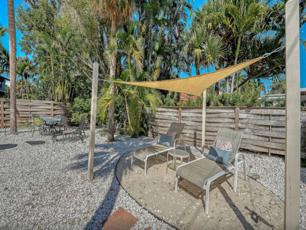 Luxury Lido Key Vacation Home -Private Pool & Beach Access